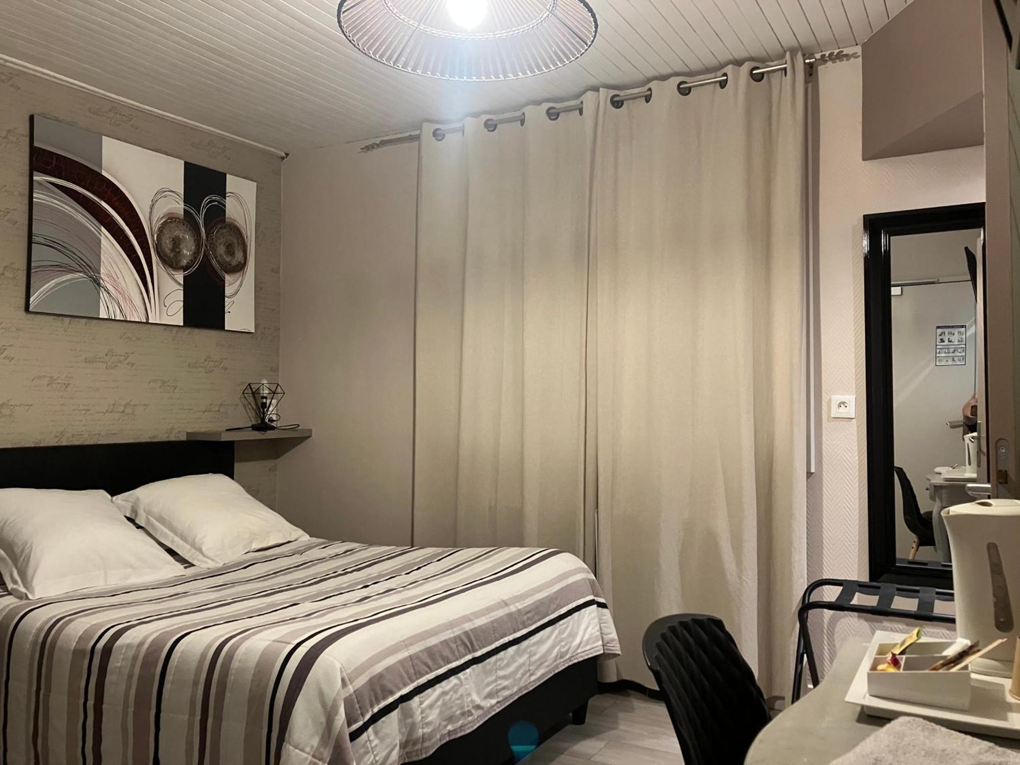 Hotel Du Nord Chambres Familiales Fontaines  Экстерьер фото