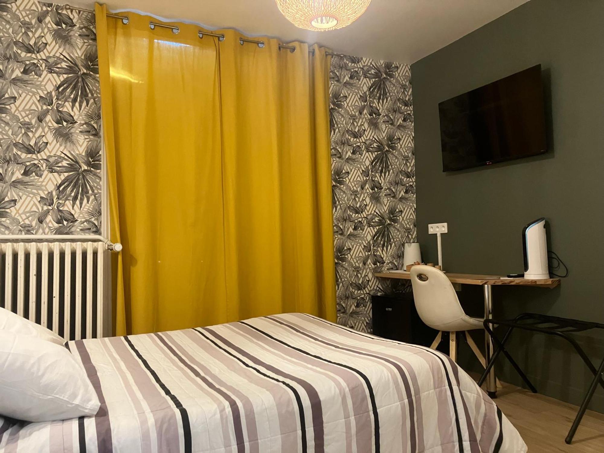 Hotel Du Nord Chambres Familiales Fontaines  Экстерьер фото
